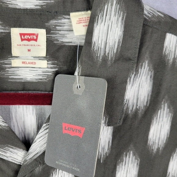 Levi's Shirt Mens Medium Black Relaxed Fit Lightweight Button Up Short Sleeve M - Picture 7 of 13